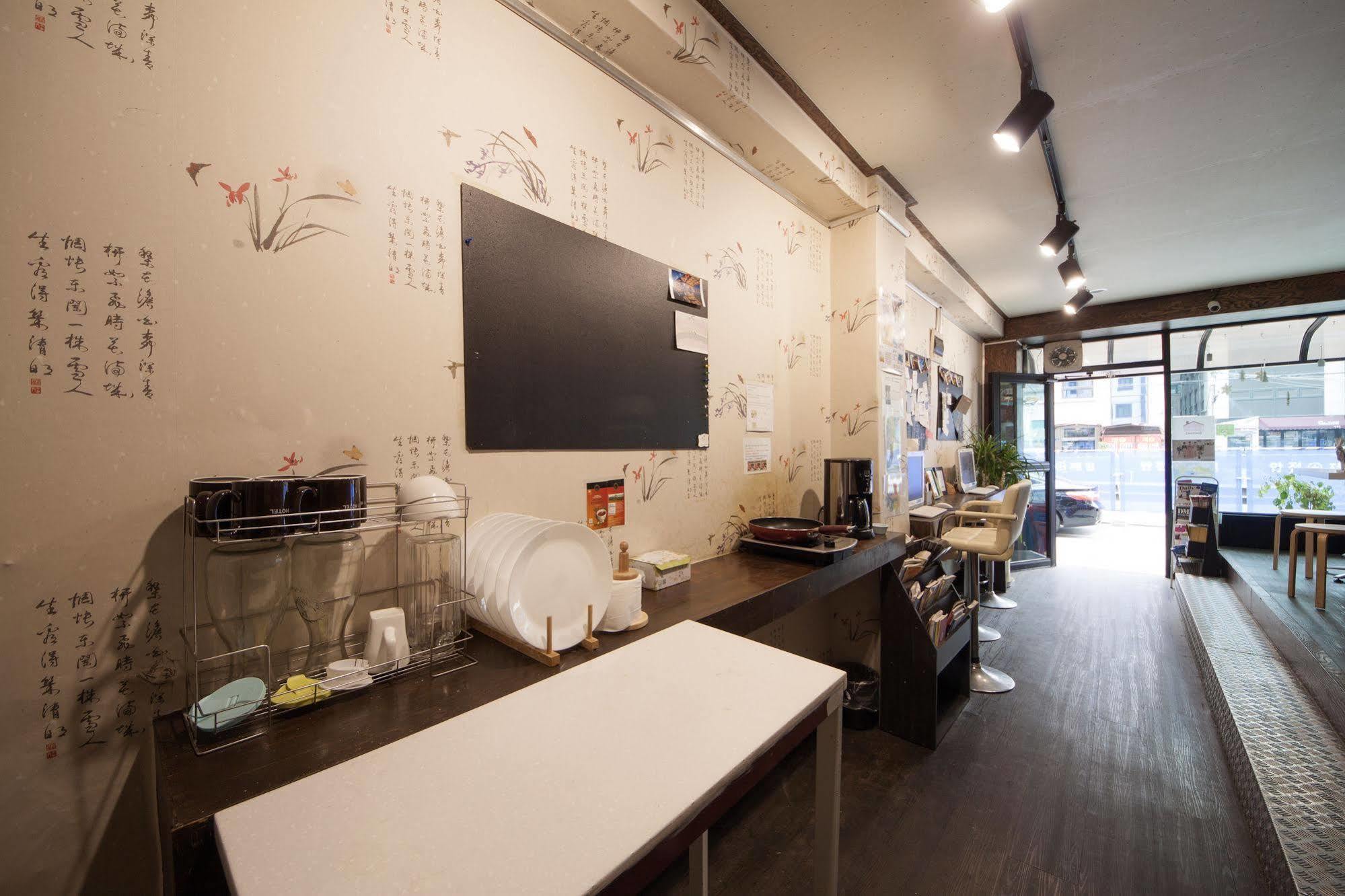 K-Guesthouse Sinchon 2 Seul Esterno foto