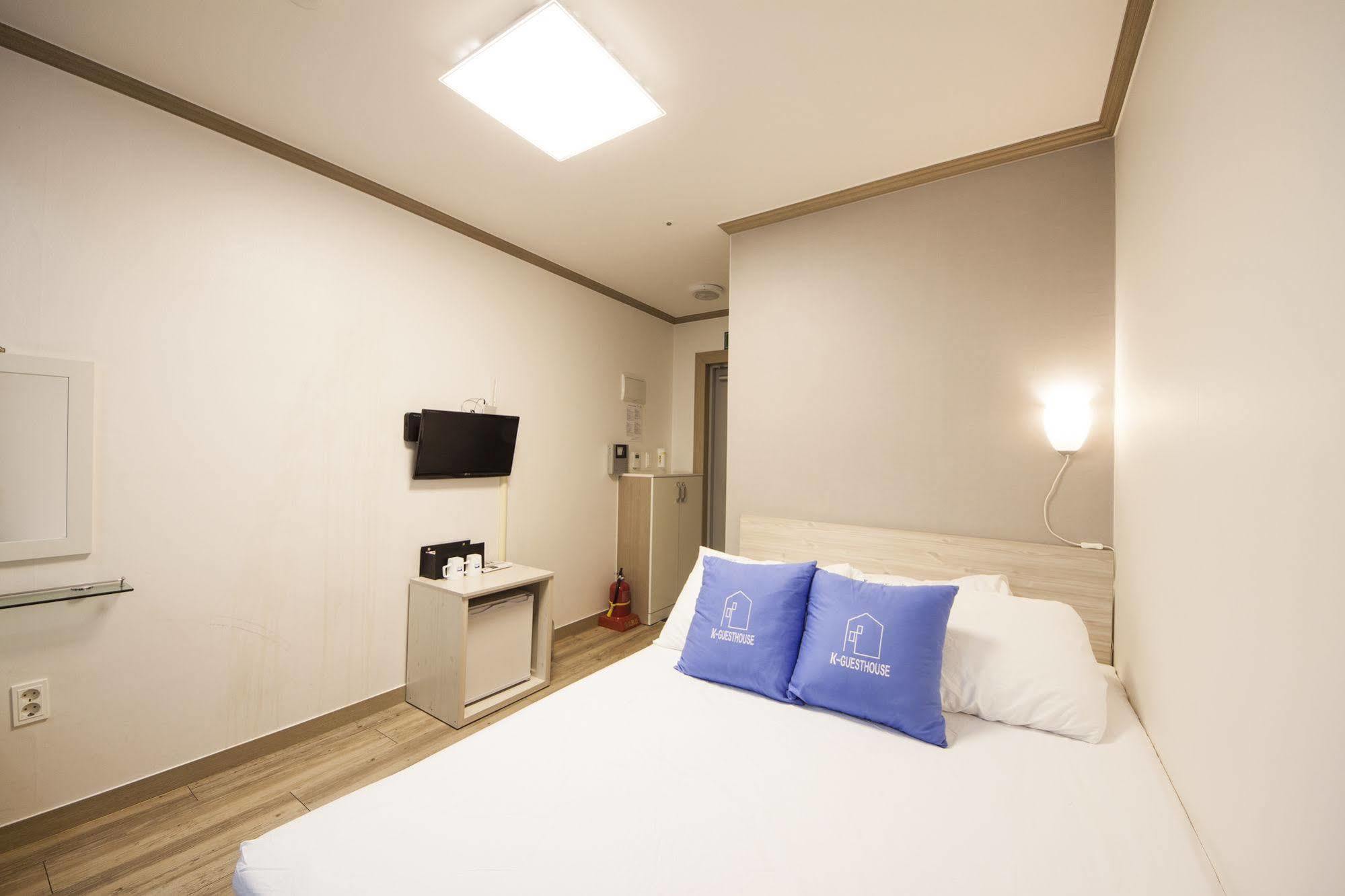 K-Guesthouse Sinchon 2 Seul Esterno foto