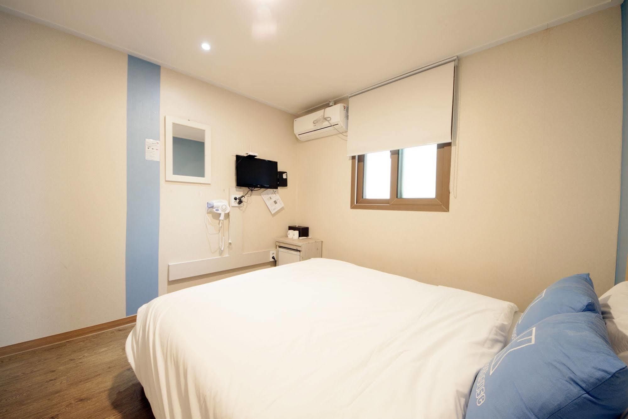 K-Guesthouse Sinchon 2 Seul Esterno foto